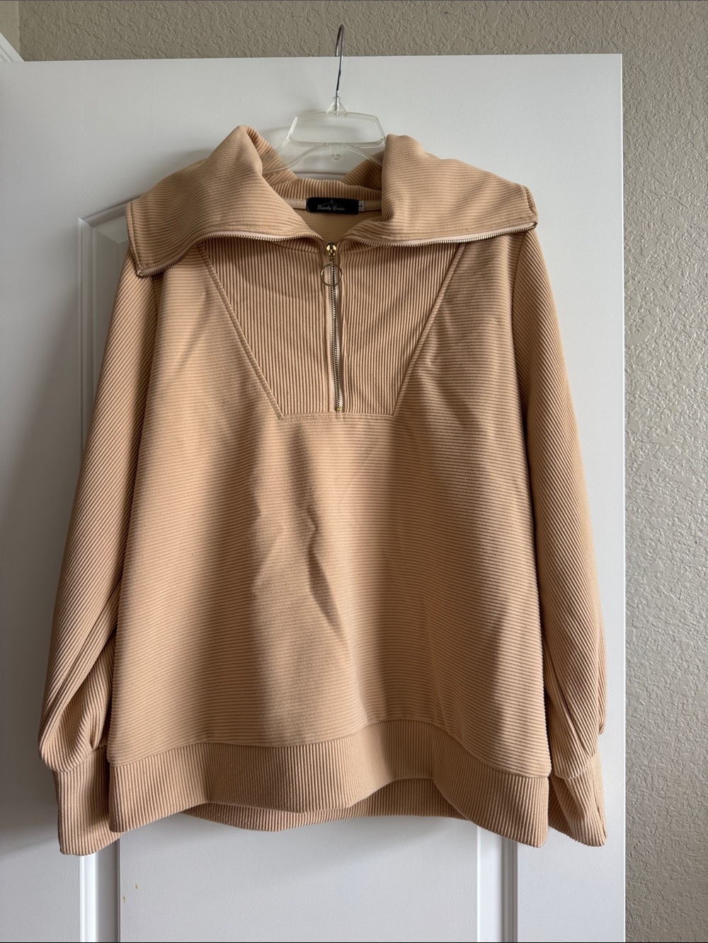 Ribbed Half-Zip Funnel Neck Pullove
